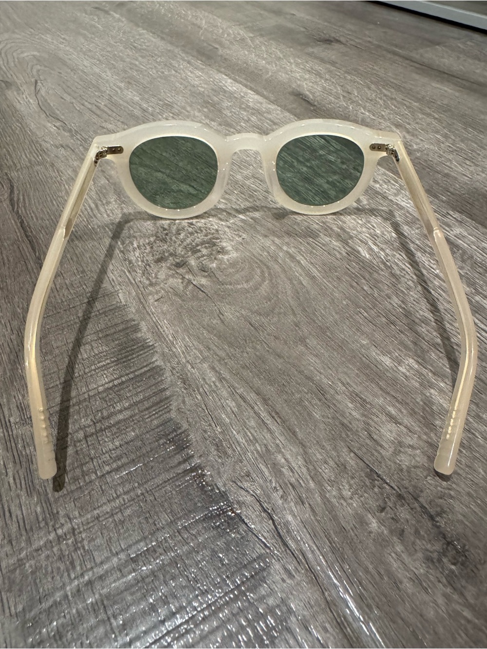 AKILA Translucent Round Sunglasses with Green Lenses - Picture 4 of 6